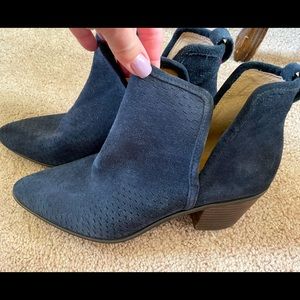 Lucky Brand Blue Suede Booties. Size 9. Gently Used